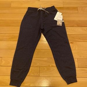 Vuori Performance Joggers in Navy Heather, xxs